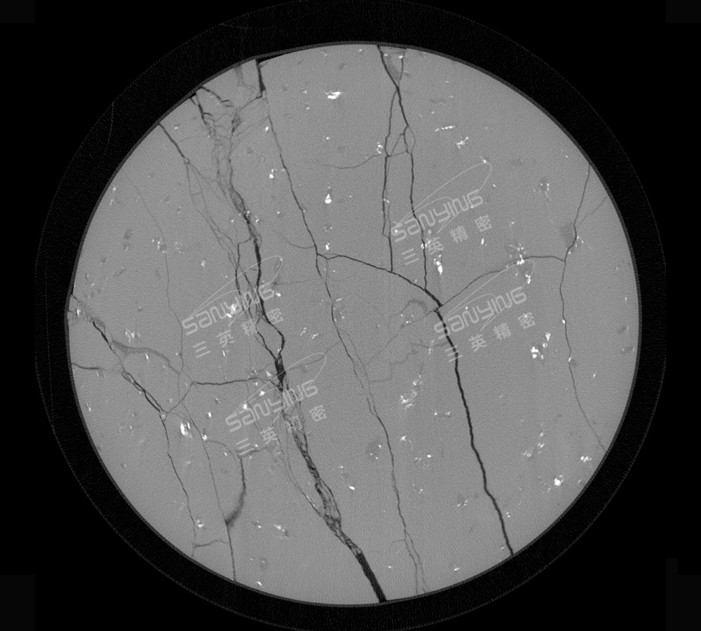 巖石內(nèi)部裂紋